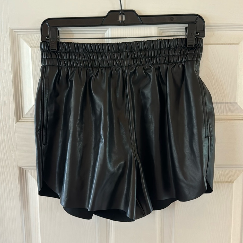 NWT Abercrombie & Fitch Vegan Leather shorts size Small